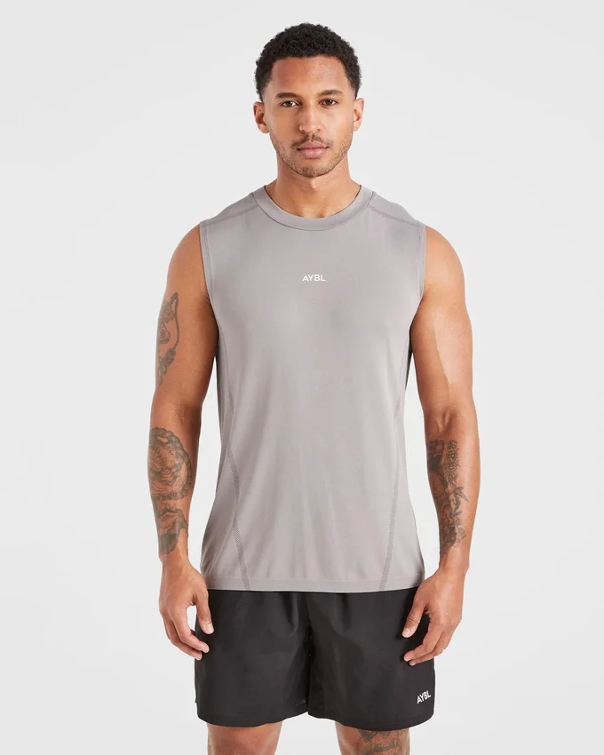 Attain naadloos vest