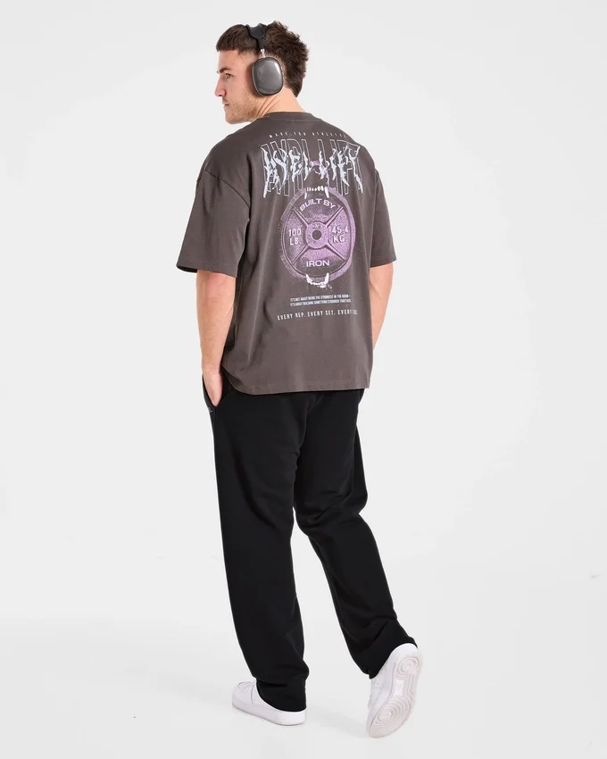 Doberman Strength oversized T-shirt