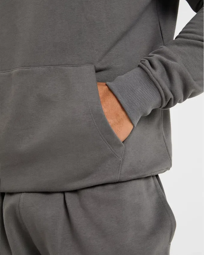 Essential lichtgewicht hoodie
