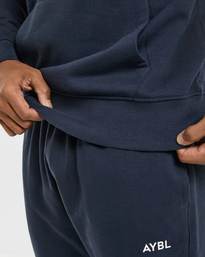 Essential lichtgewicht hoodie