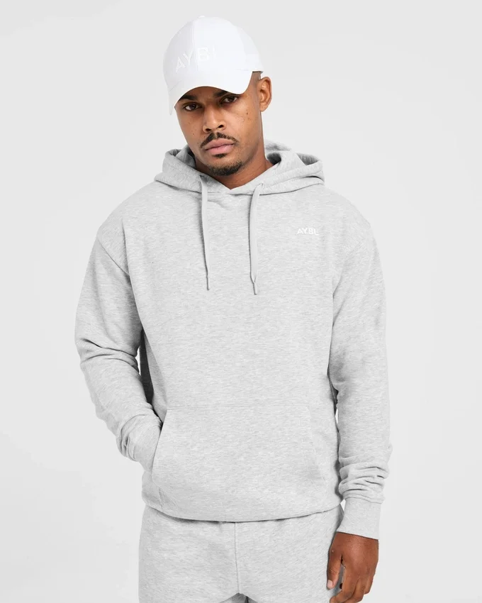 Essential lichtgewicht hoodie