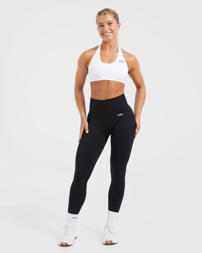 Essential naadloze sportbeha met halternek