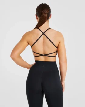 Essential sportbeha met gekruiste bandjes