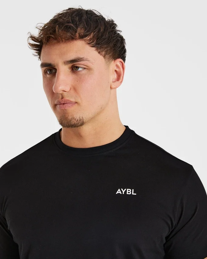 Essential T-shirt
