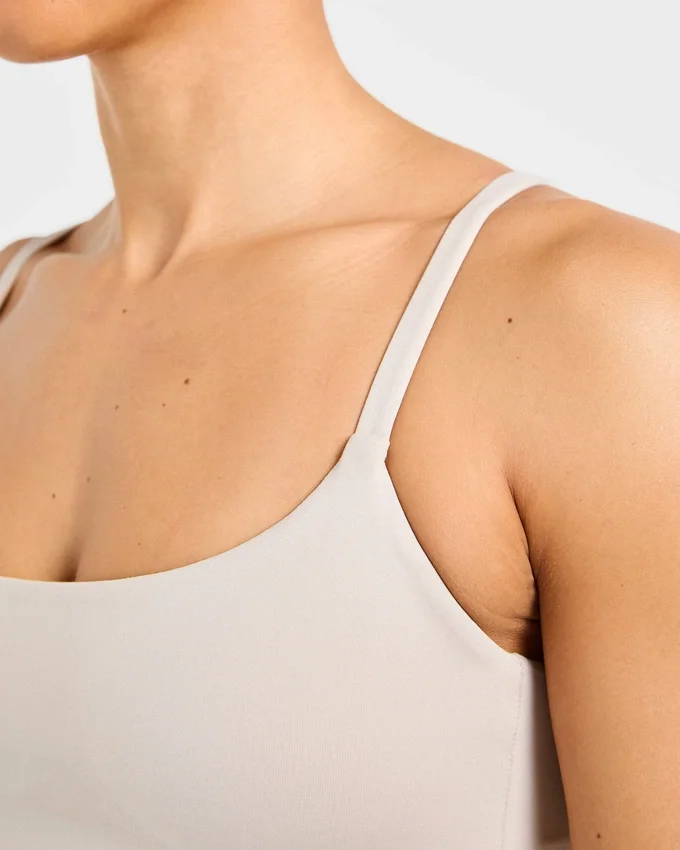 Essential tanktop met bandjes