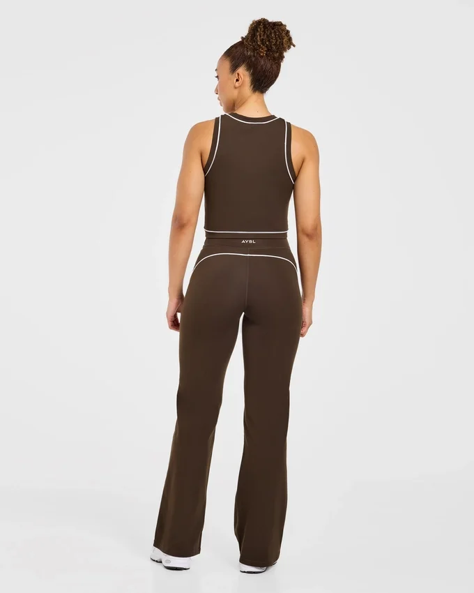 Form Flared-Leggings