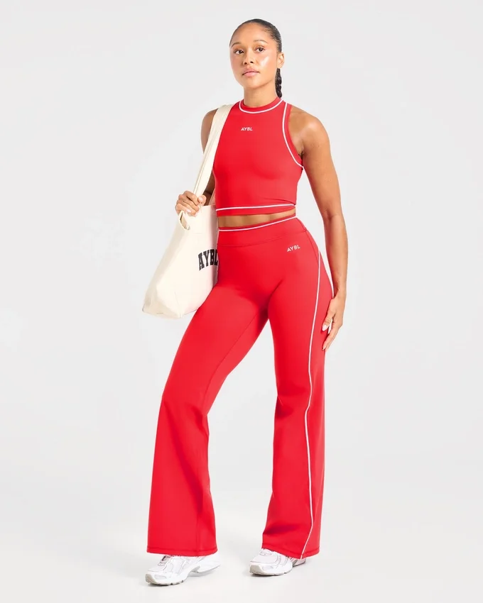 Form Flared-Leggings
