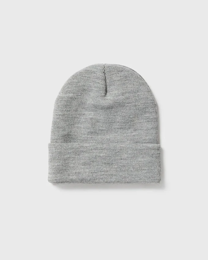 Geborduurde muts