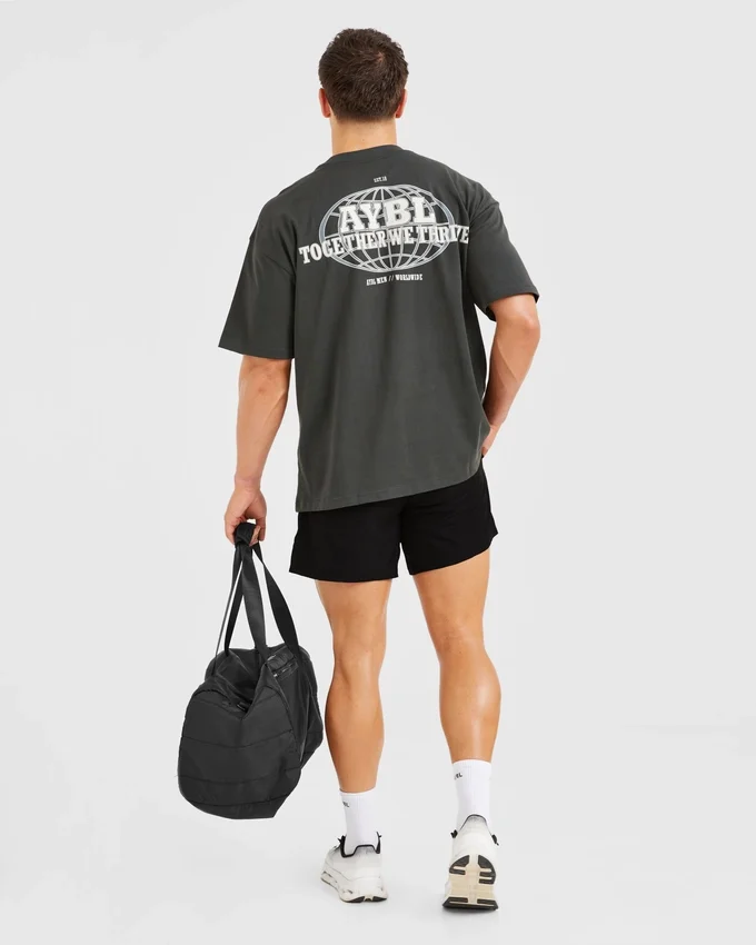 Global oversized T-shirt