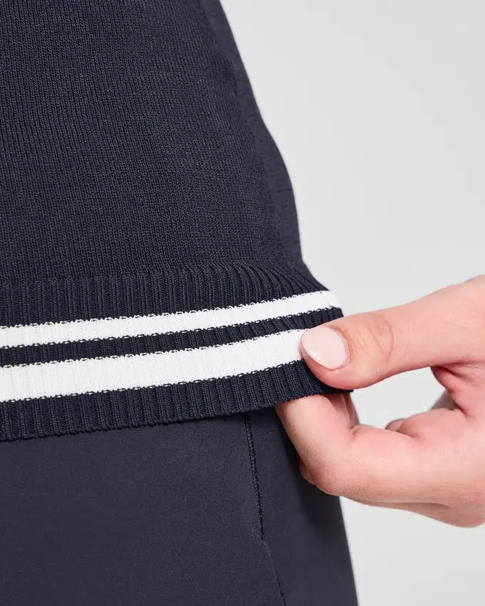 Klassiek gebreid vest met hoge hals