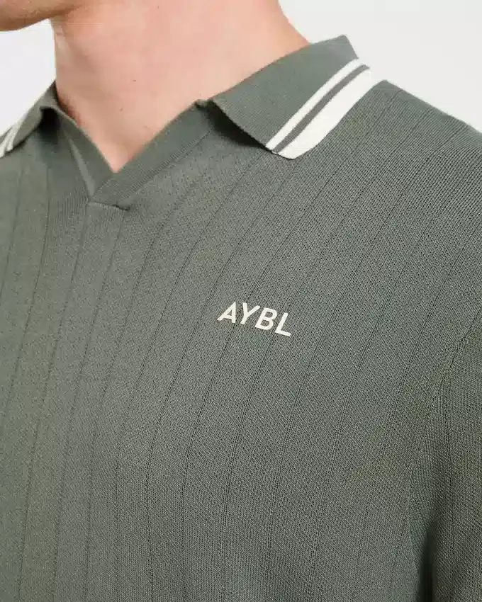 Klassieke gebreide polo