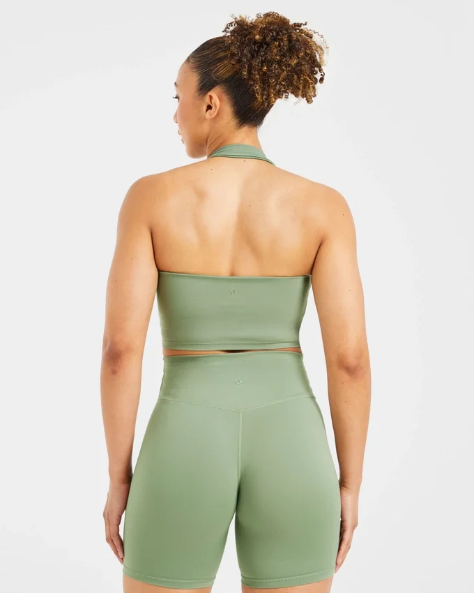 Onmisbare halternek crop top
