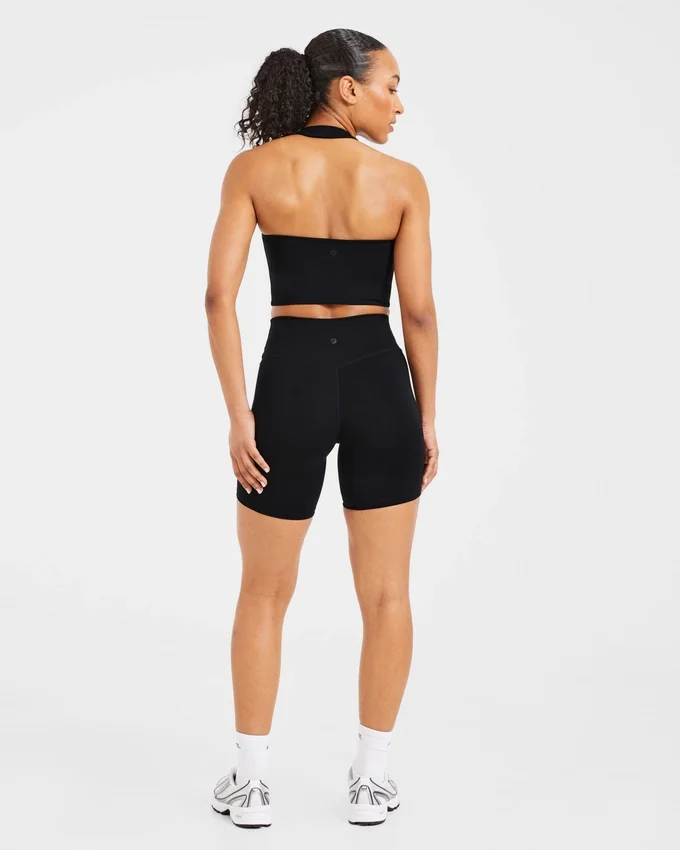 Onmisbare halternek crop top