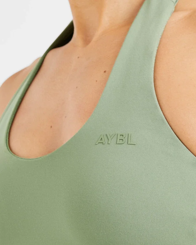 Onmisbare halternek crop top