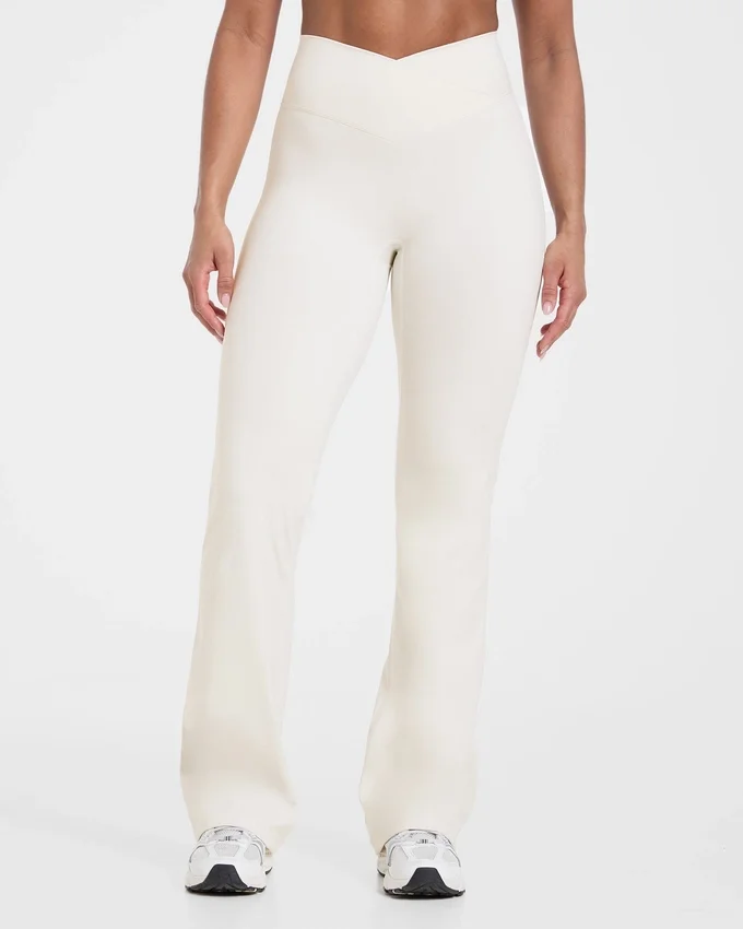 Sculpt Wrap-leggings met uitlopende pijpen