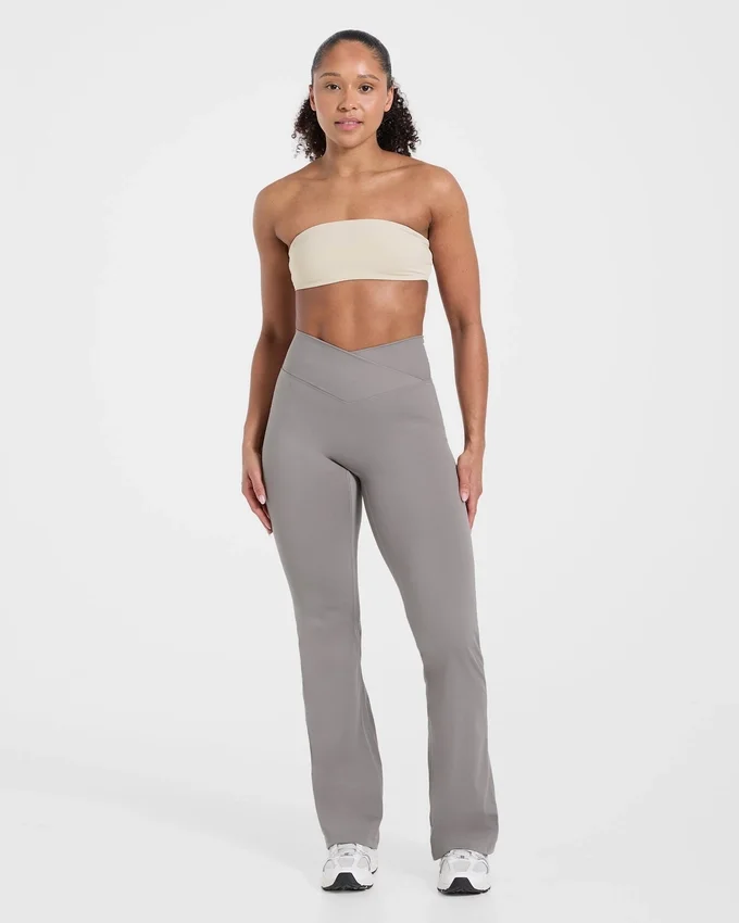 Sculpt Wrap-leggings met uitlopende pijpen