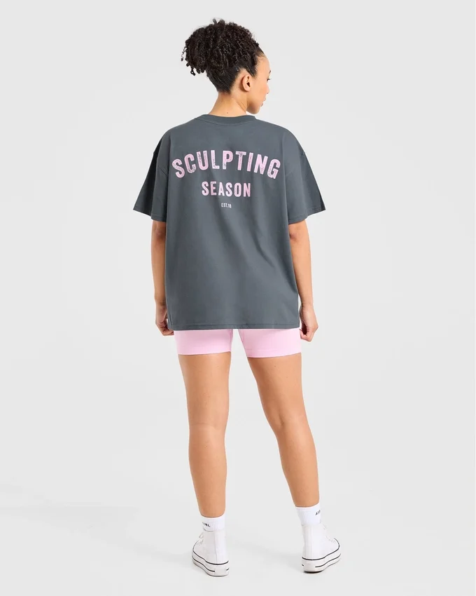 Sculpting Season oversized T-shirt