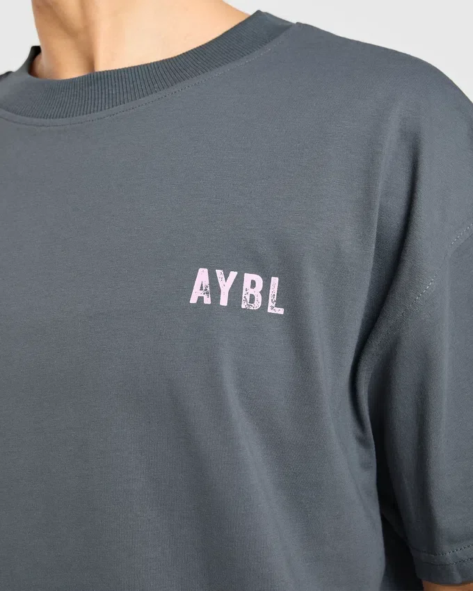 Sculpting Season oversized T-shirt