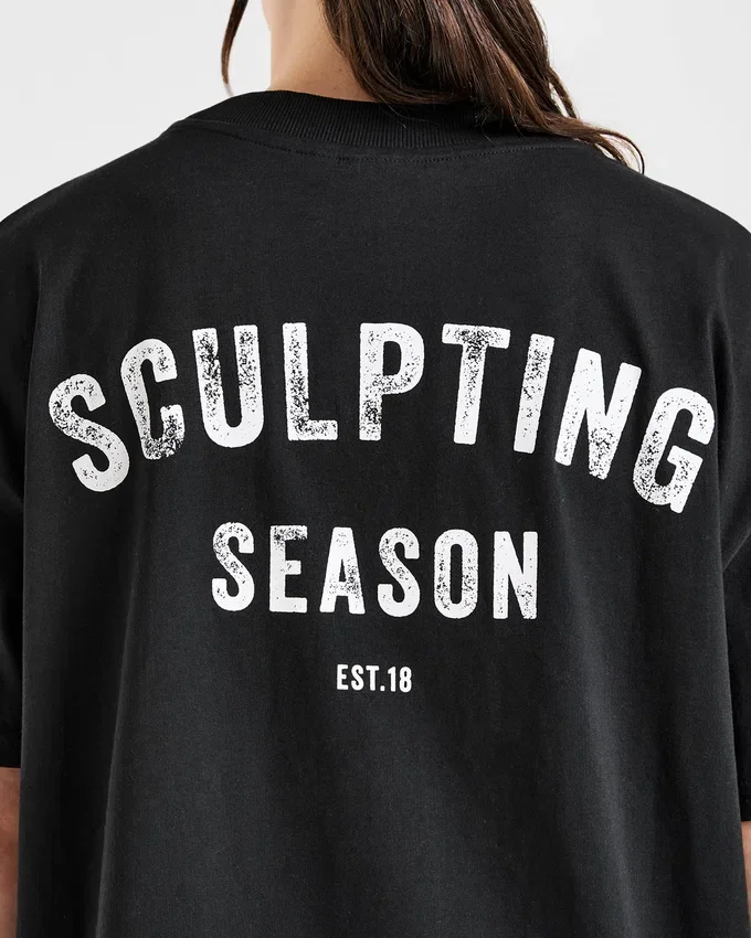 Sculpting Season oversized T-shirt