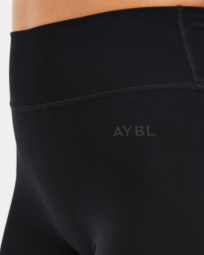 Staple fietskorte broek