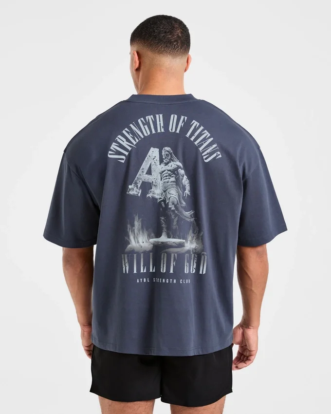 Strength Of Titans oversized T-shirt