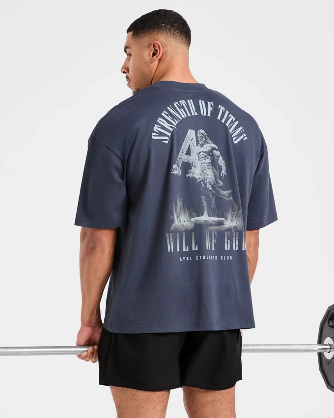 Strength Of Titans oversized T-shirt